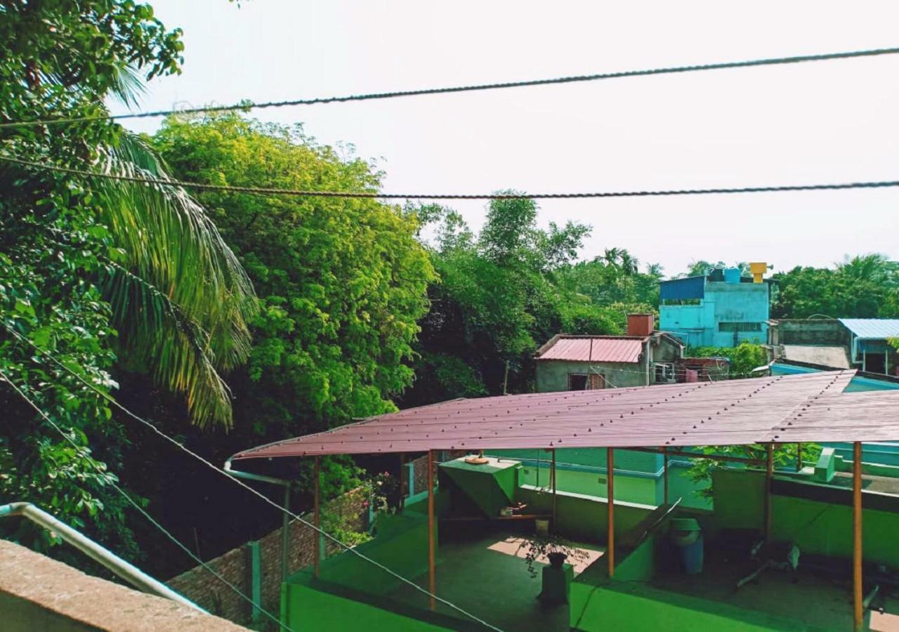 Dden Vennell 2-homestay Close To Metro Hostel Kolkata